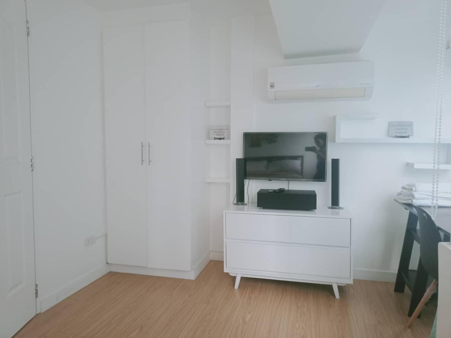 2 Bedrooms Units Forbes Area 5Th Avenue Bgc Center Μανίλα Εξωτερικό φωτογραφία