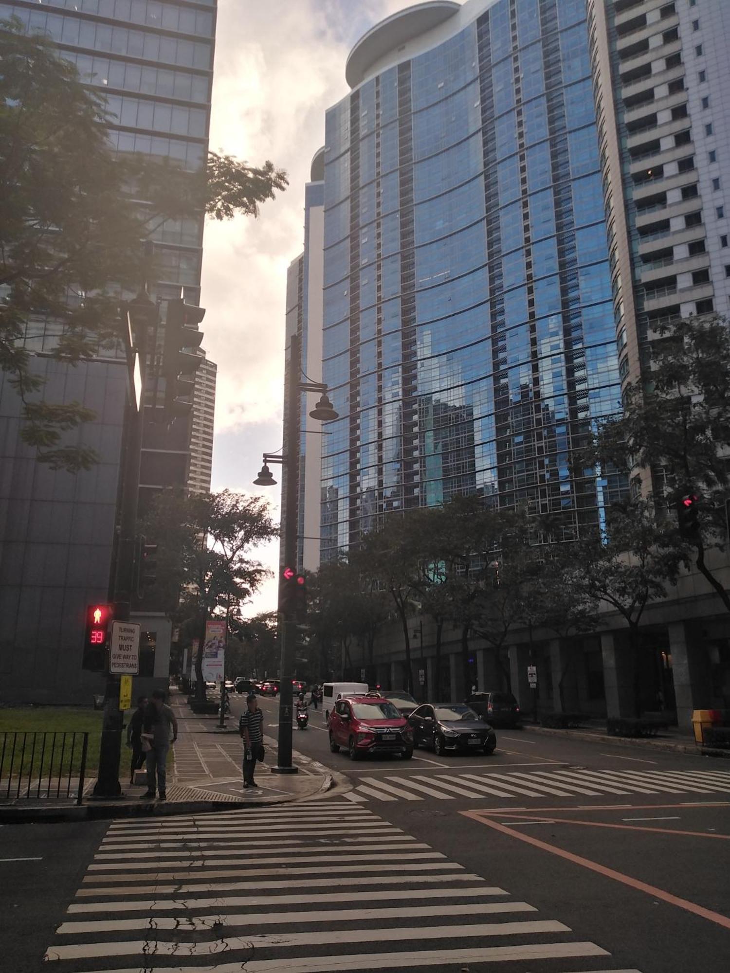 2 Bedrooms Units Forbes Area 5Th Avenue Bgc Center Μανίλα Εξωτερικό φωτογραφία