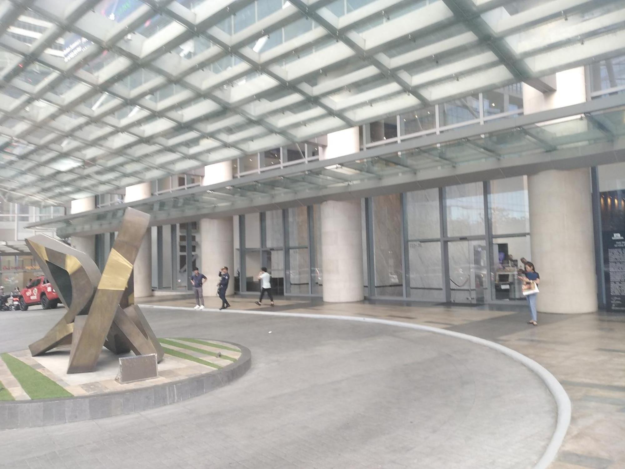 2 Bedrooms Units Forbes Area 5Th Avenue Bgc Center Μανίλα Εξωτερικό φωτογραφία