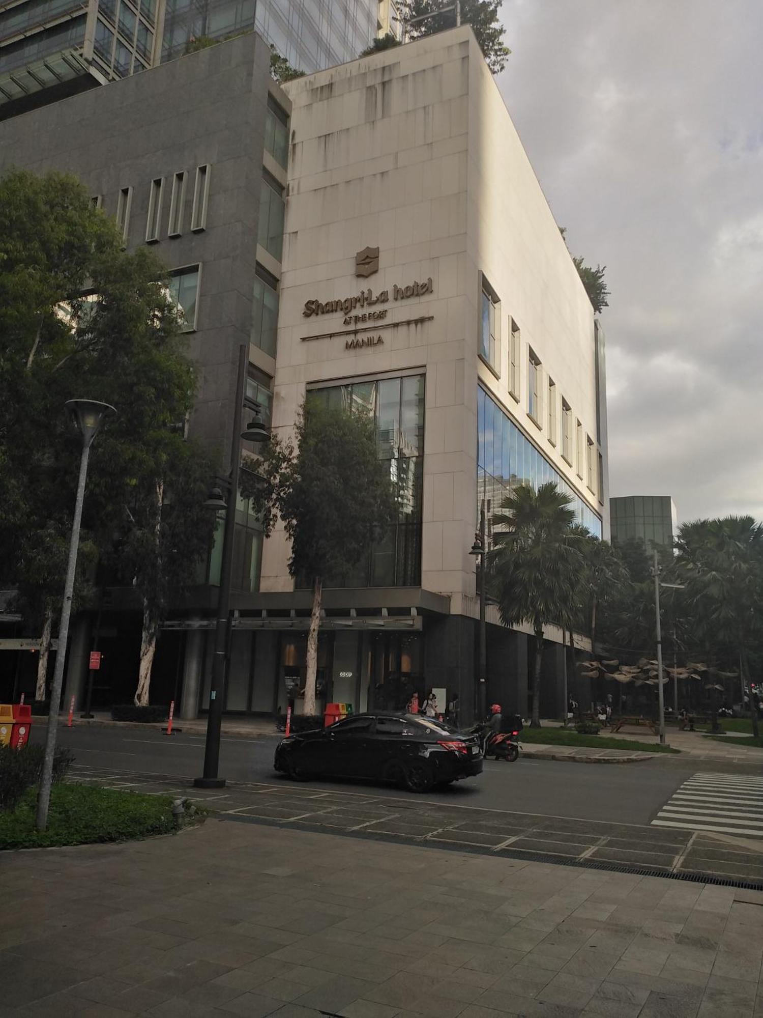 2 Bedrooms Units Forbes Area 5Th Avenue Bgc Center Μανίλα Εξωτερικό φωτογραφία