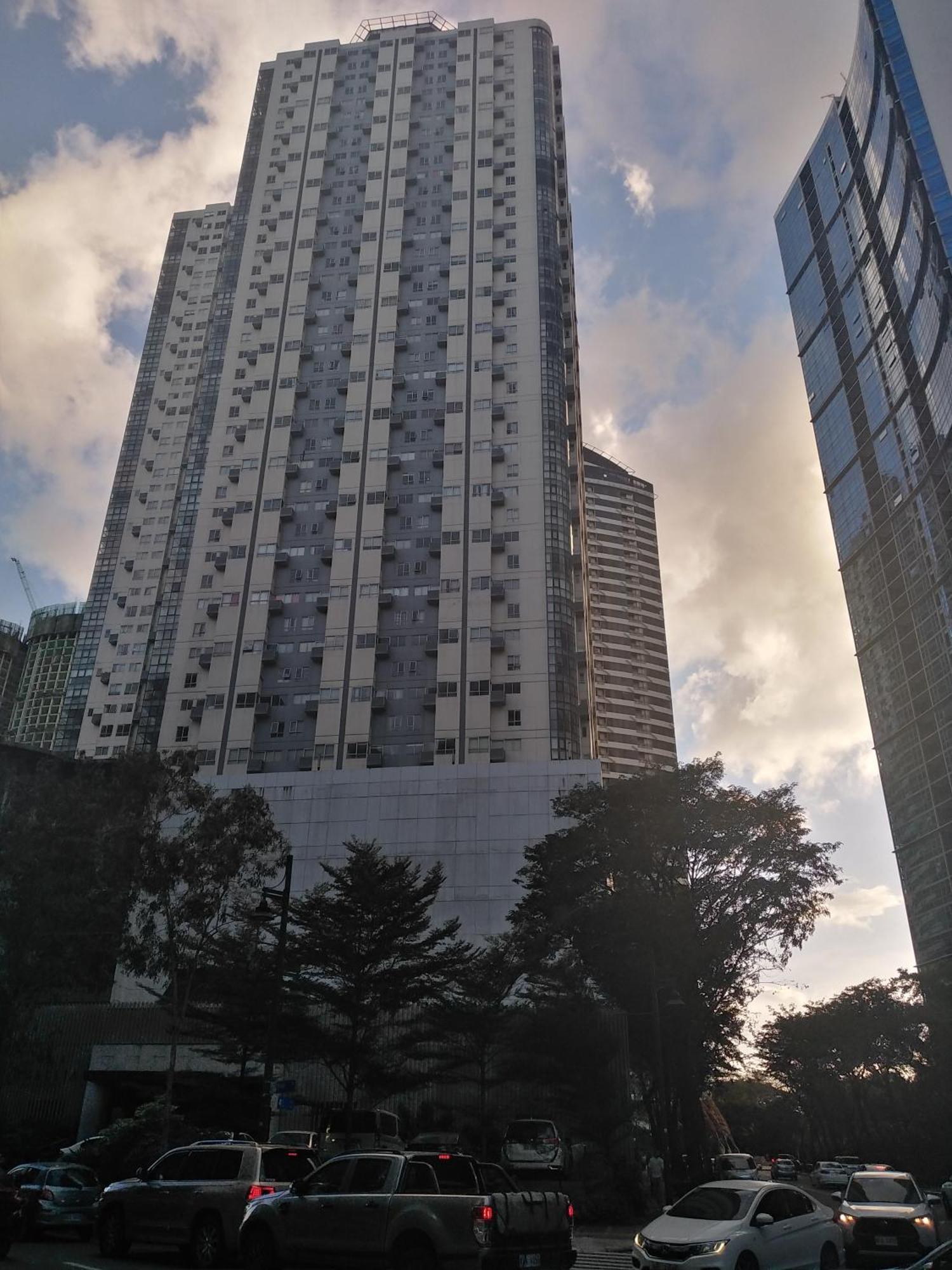 2 Bedrooms Units Forbes Area 5Th Avenue Bgc Center Μανίλα Εξωτερικό φωτογραφία